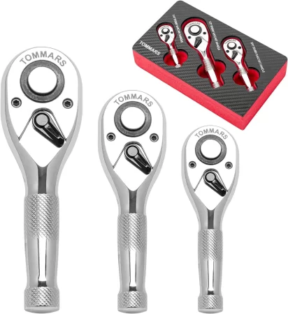 Small ratchet set